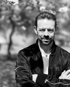 Erik Everhard