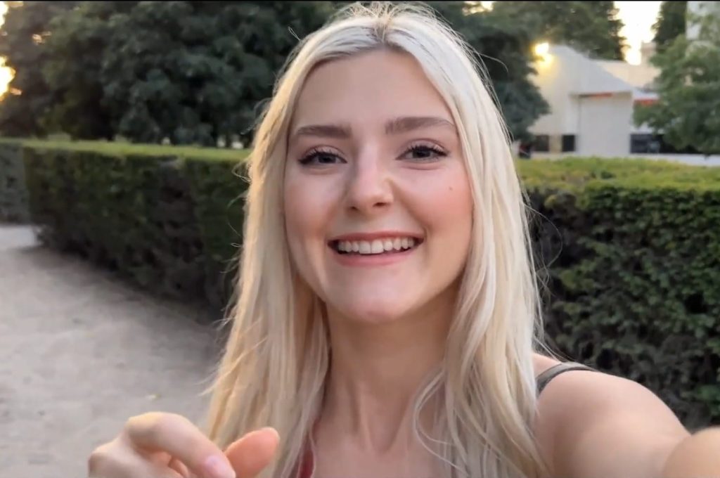 Eva Elfie