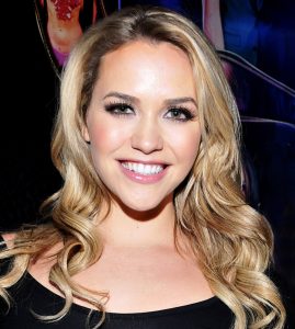 Mia Malkova: Profil, Steckbrief und Portale